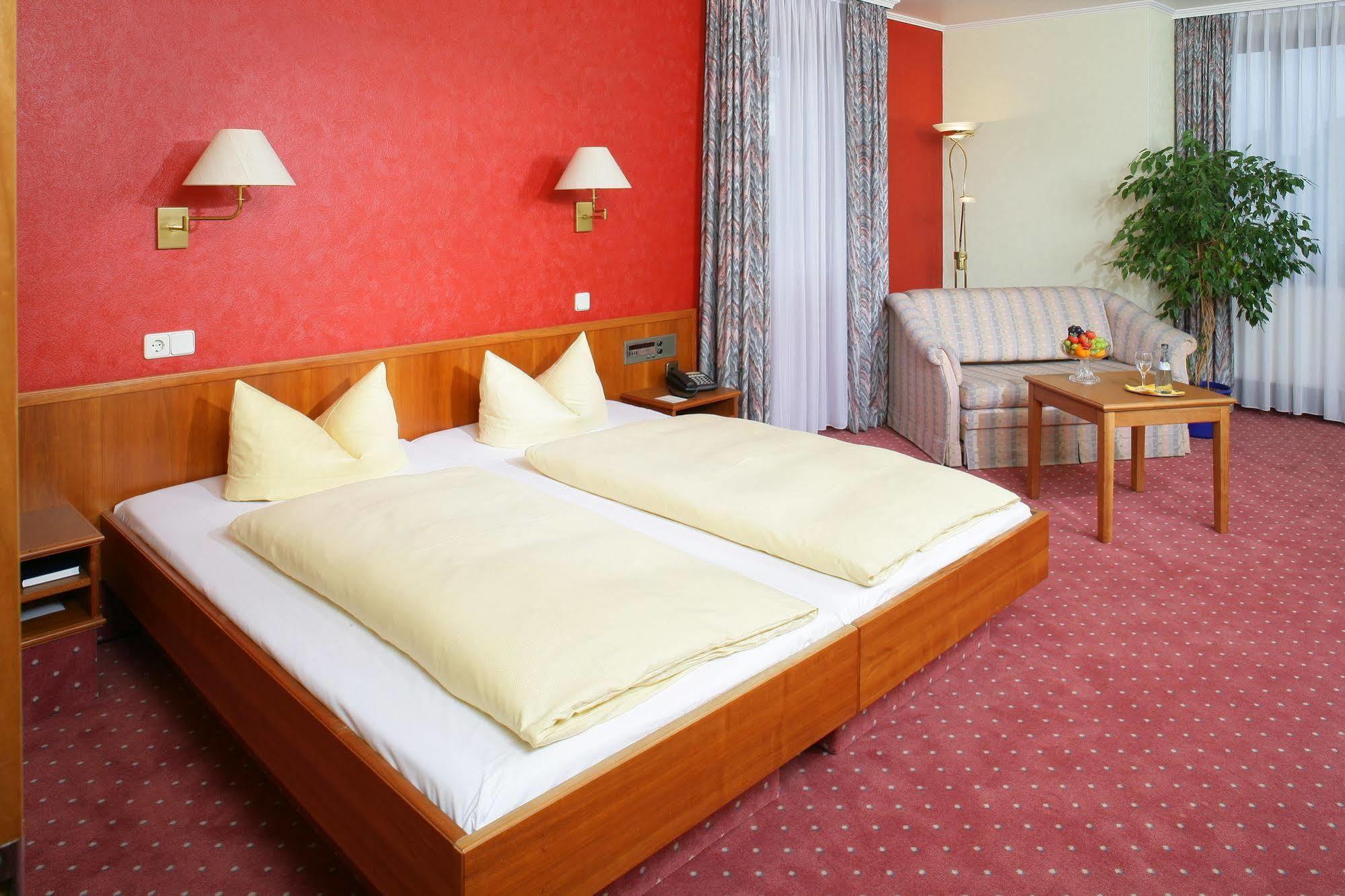 Ringhotel Reubel Zirndorf Quarto foto